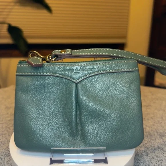 90s Vintage Dooney & Bourke Sage Green Leather Wristlet - Rare Find! - Picture 4 of 13